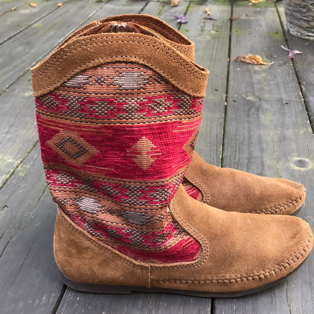 Minnetonka Boots